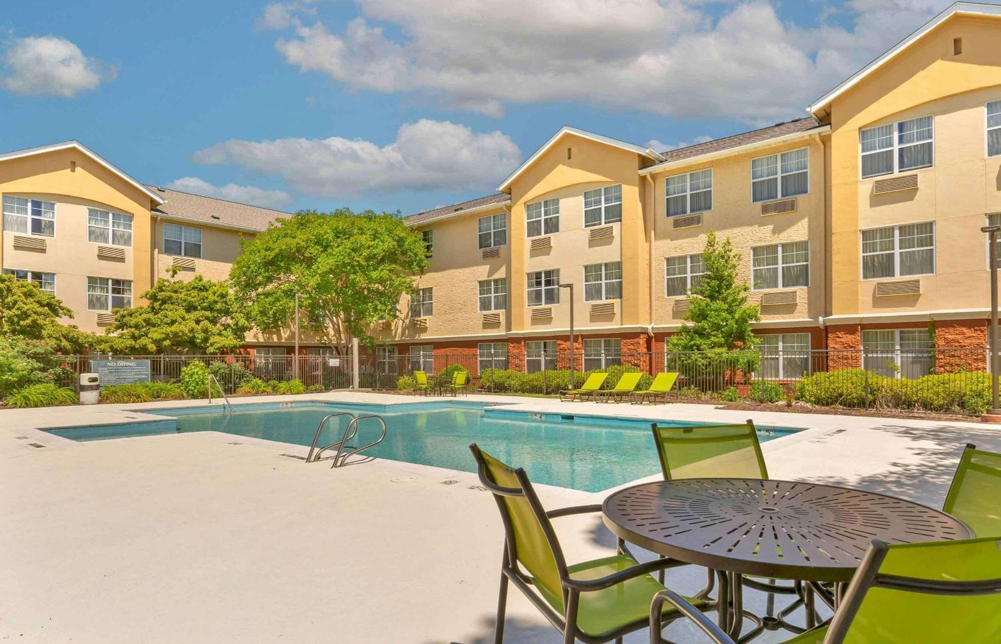 Extended Stay America Suites - Raleigh - Rtp - 4919 Miami Blvd เดอแรม ภายนอก รูปภาพ