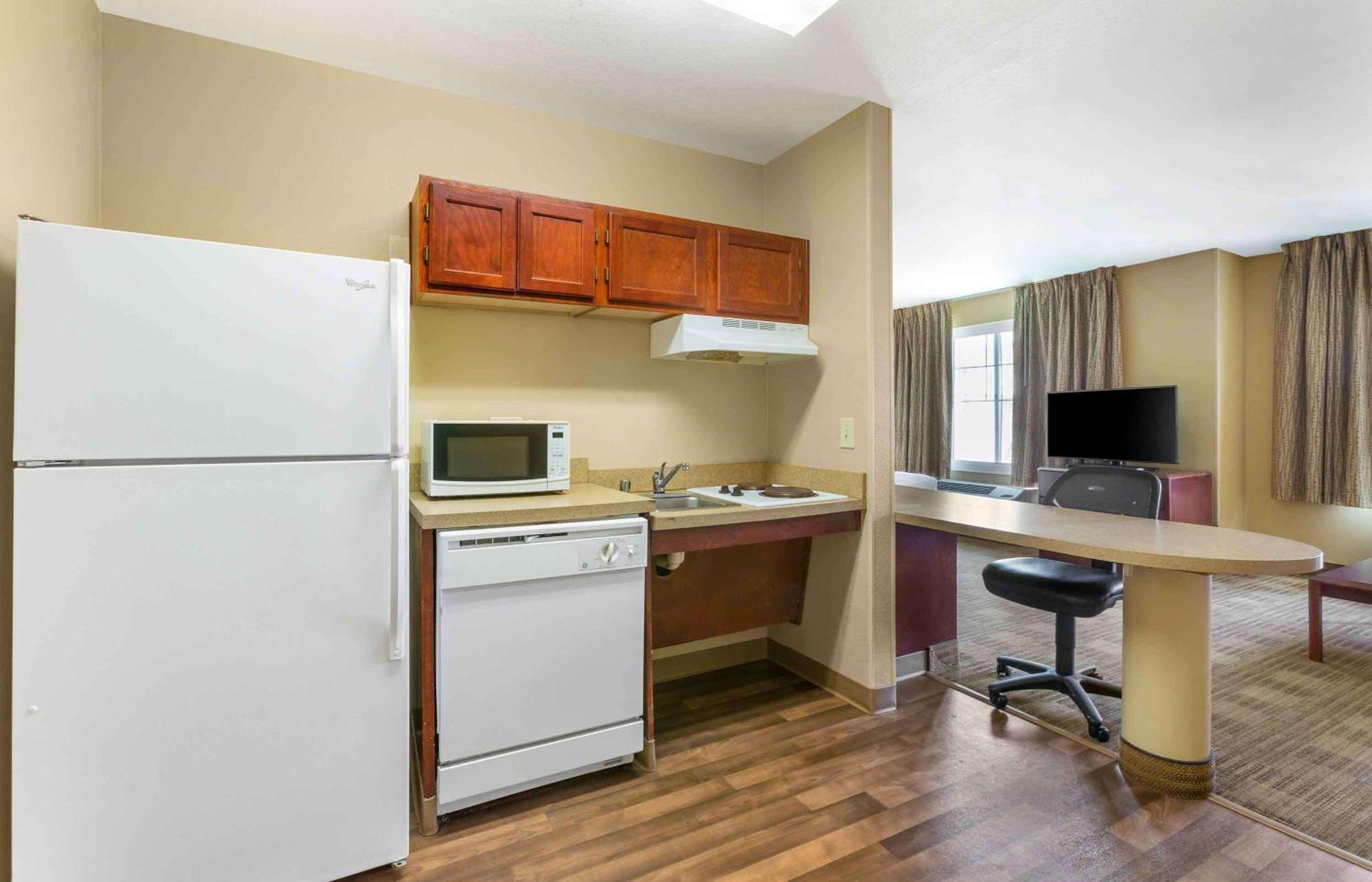 Extended Stay America Suites - Raleigh - Rtp - 4919 Miami Blvd เดอแรม ภายนอก รูปภาพ