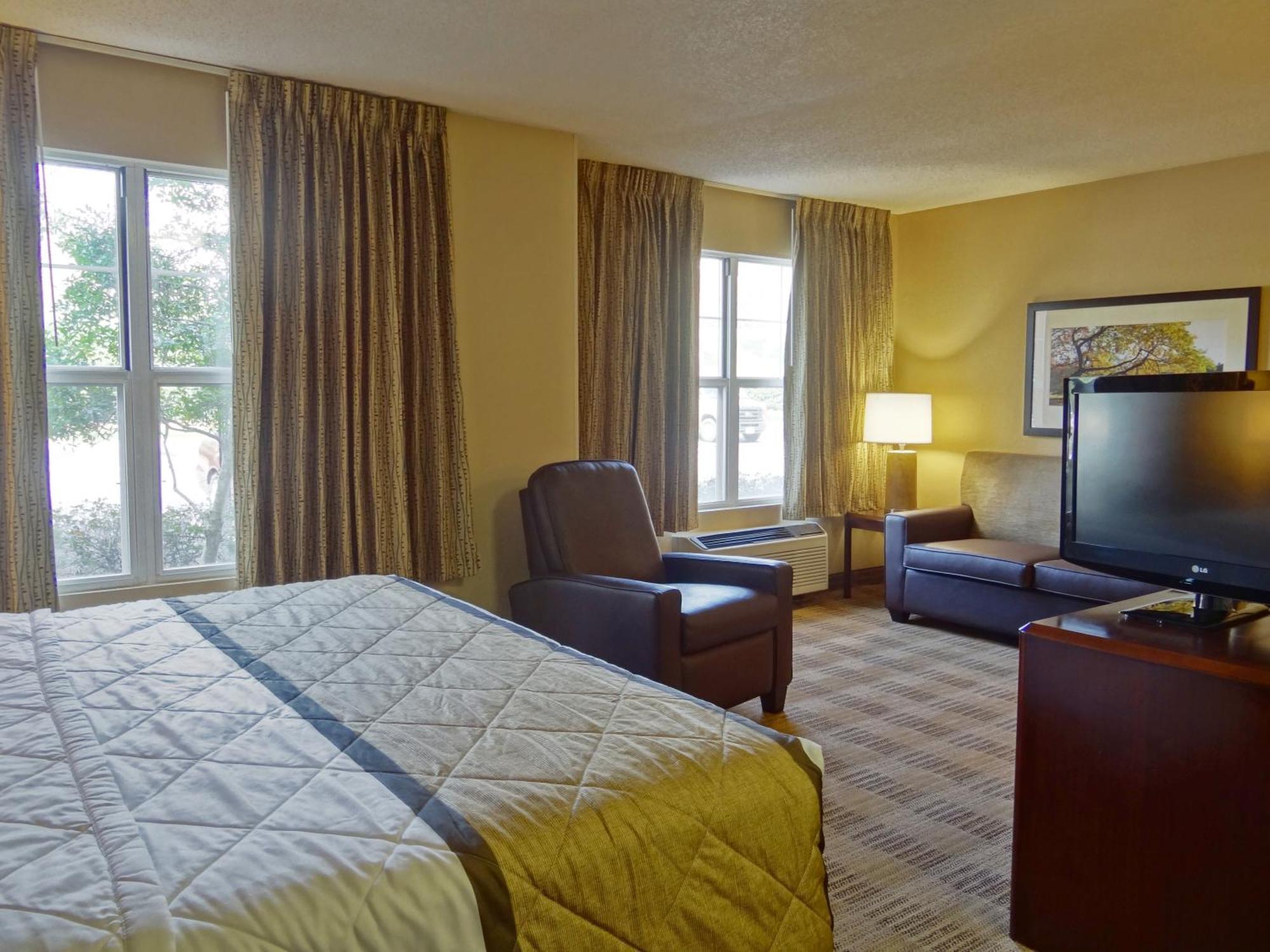 Extended Stay America Suites - Raleigh - Rtp - 4919 Miami Blvd เดอแรม ภายนอก รูปภาพ